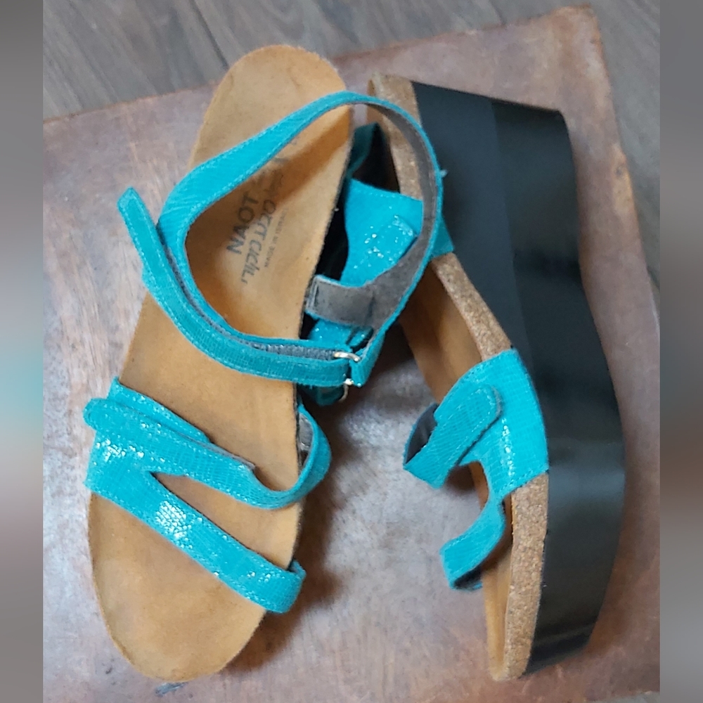Naot Canaan platform wedges